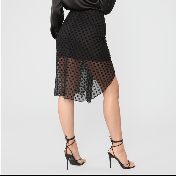 🆕Fashion Nova - Miami vibing mesh tie skirt in black - Picture 2 of 8